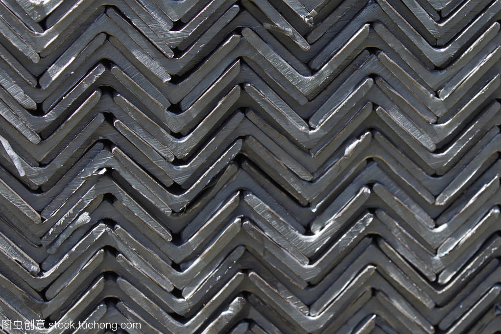 金属产品仓库中的金属齿形角与纺织原料管理策略